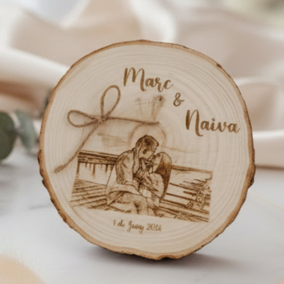Porta Anillos Personalizado en Rodaja de Madera